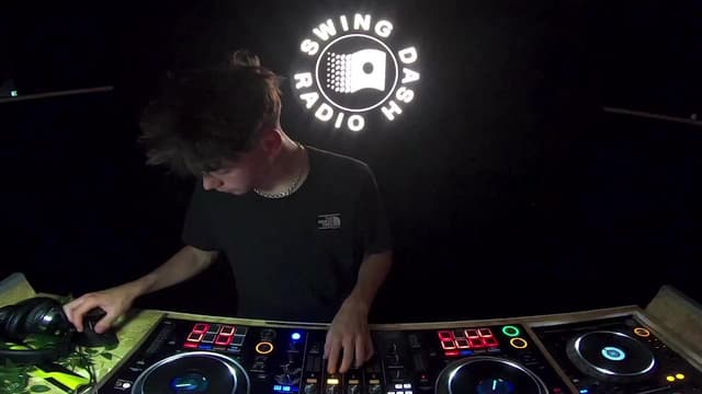Tyler Holt thumbnail
