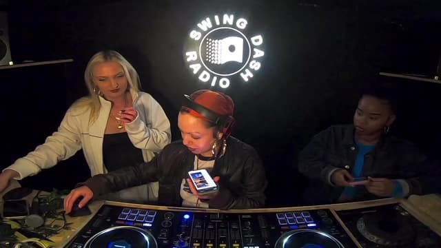 Emillian b2b Aura w/ DH, Stretch DCM & P1Caps thumbnail