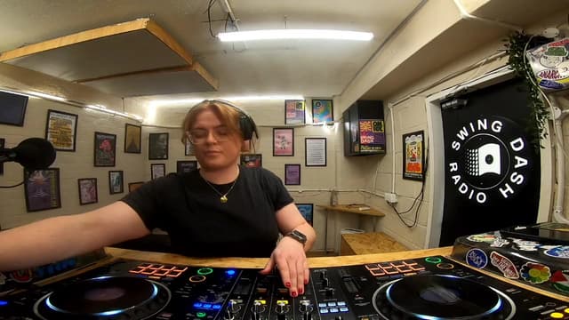 Golden Hours thumbnail